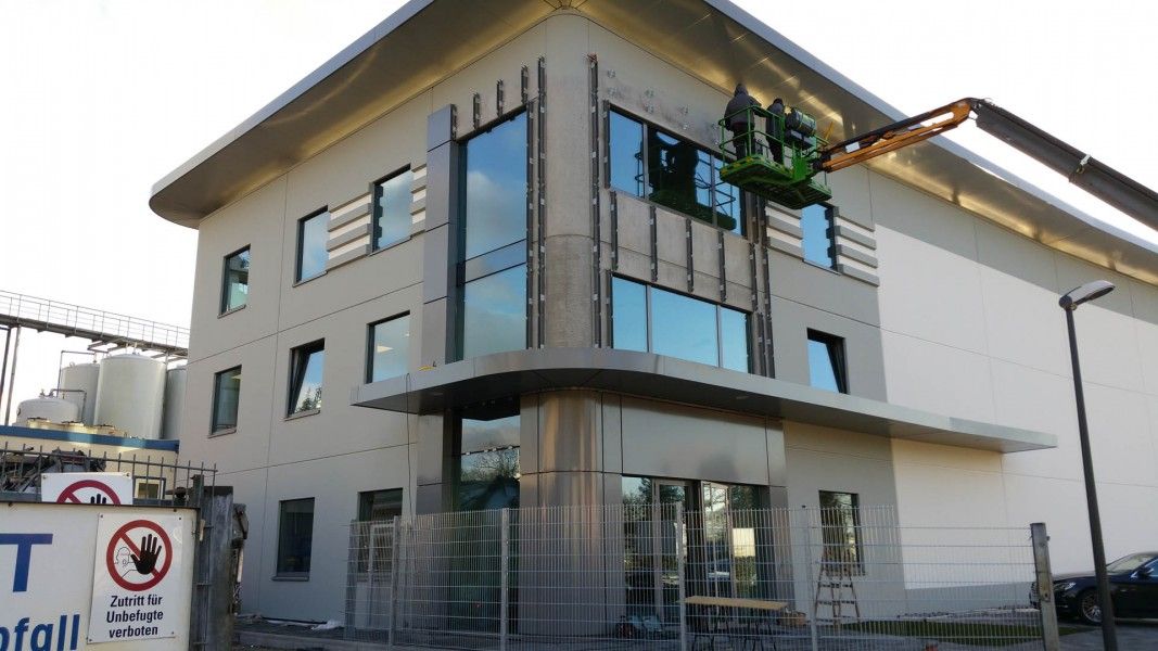 Neubau einer Behandlungshalle